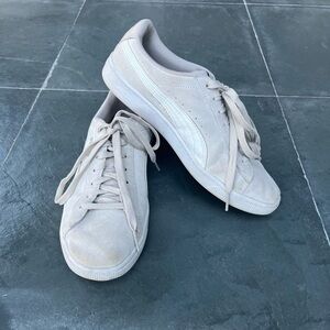 Puma Sneakers